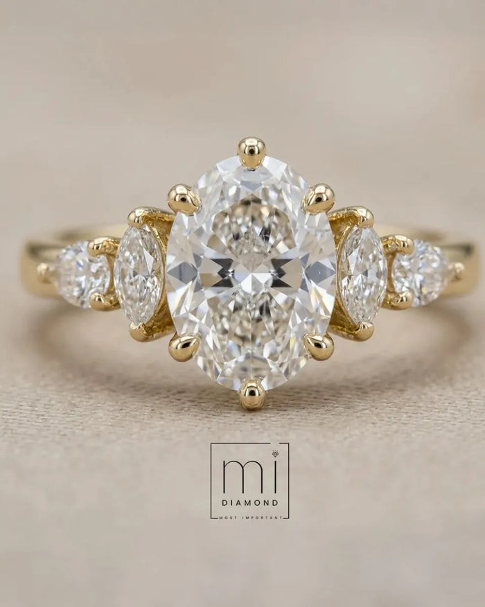 1.35 Carat D color Vs1 Radiant IGI Sertifikalı Lab. Pırlanta Yüzük 1