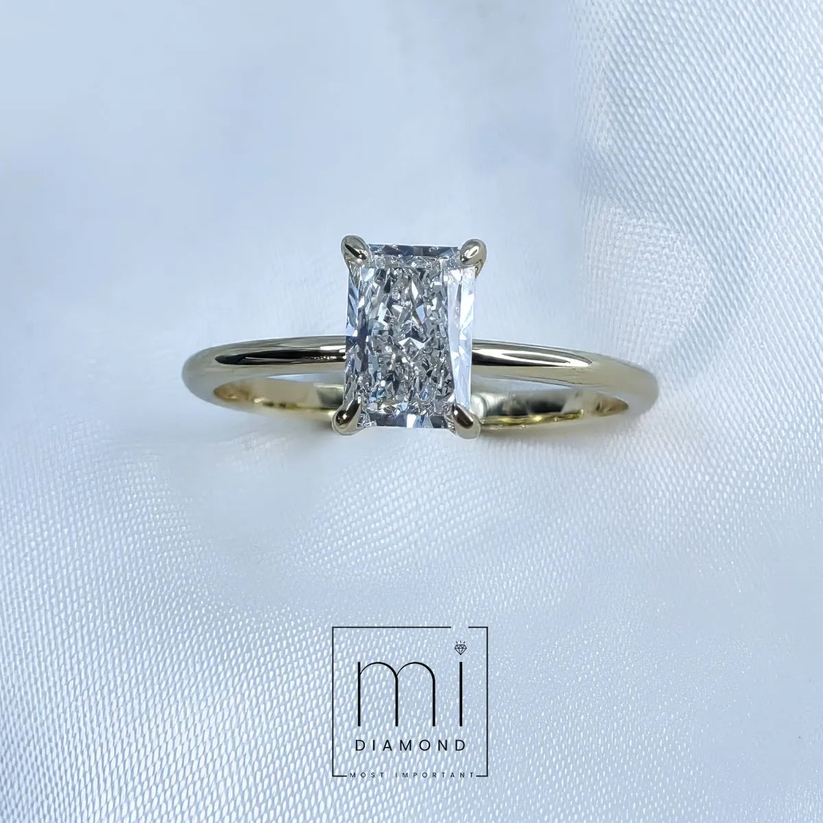 1.00 Carat D Color Vs1 Radiant IGI Sertifikalı Lab. Pırlanta Yüzük 1
