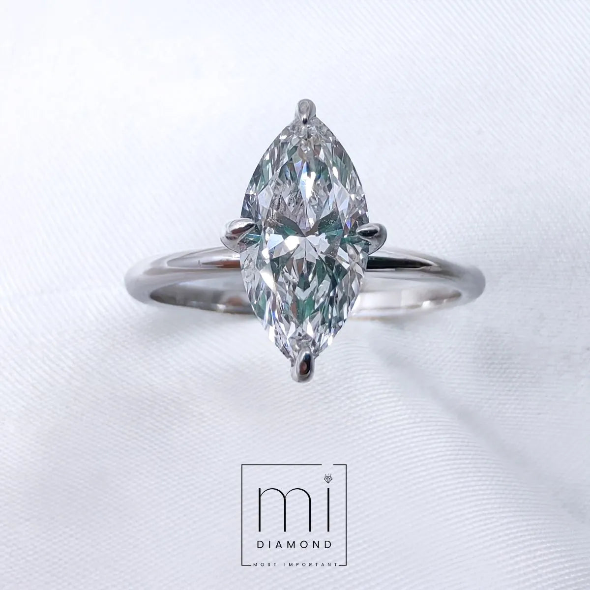 Markiz 1.08 ct D color Vs1 IGI Sertifikalı Lab. Pırlanta Yüzük 1